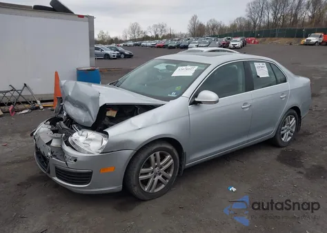 2010 Volkswagen Jetta Tdi from USA, damaged, VIN 3VWRL7AJ5AM178254